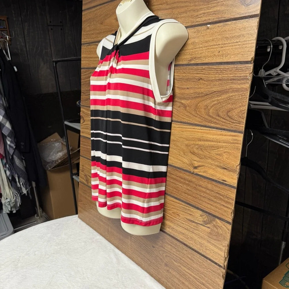 Tommy Hilfiger size medium NWT Black and Pink Sleeveless Blouse with twist Front - Picture 9 of 10